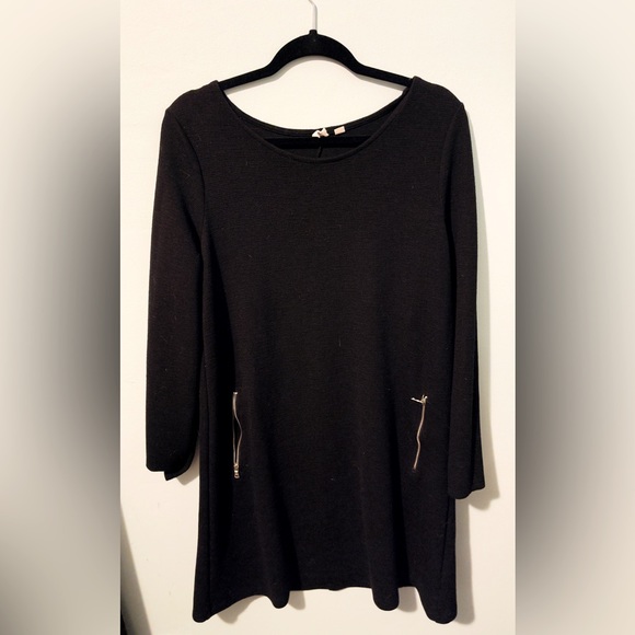 GAP Dresses & Skirts - Used Gap black dress. Size L. Rayon Polyester blend